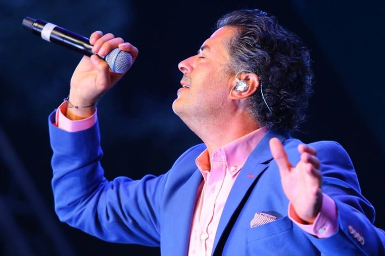 Ragheb Alama at Dhour Choueir Festival